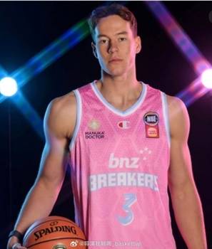 图片来自@导演我躺哪_basketball